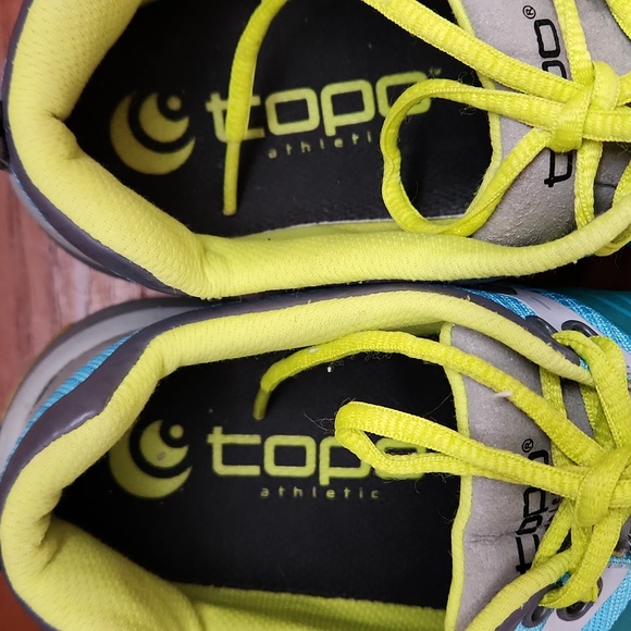 Topo Athletic Tennis Shoe - Picture 4 of 8